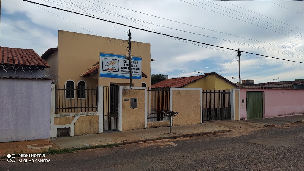 Fachada de Inst Igreja Evangélica que Reune a Casa de Oracão