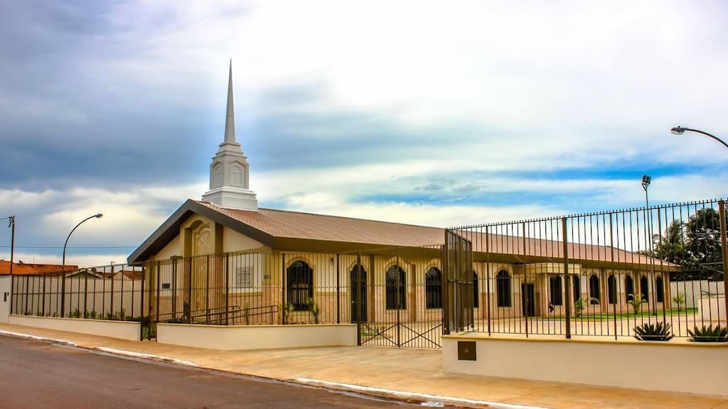 Fachada de A Igreja de Jesus Cristo dos Santos dos Últimos Dias