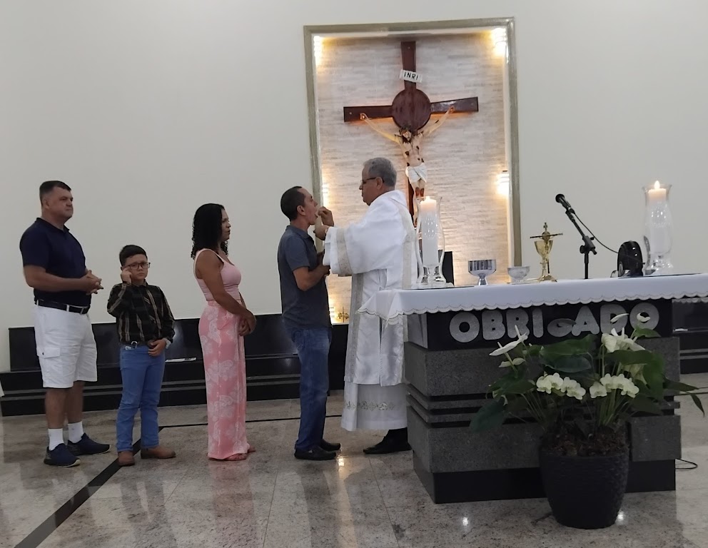 Fachada de Paróquia Divino Espirito Santo Paráclito