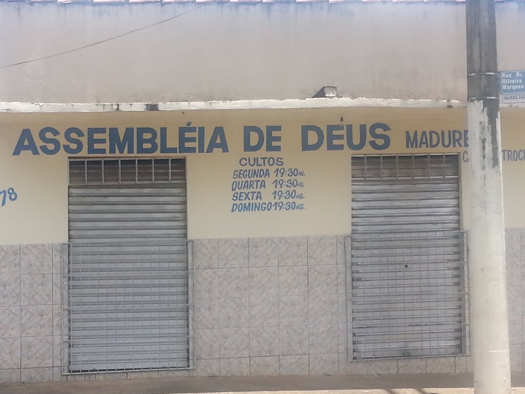 Fachada de Assembléia de Deus Madureira