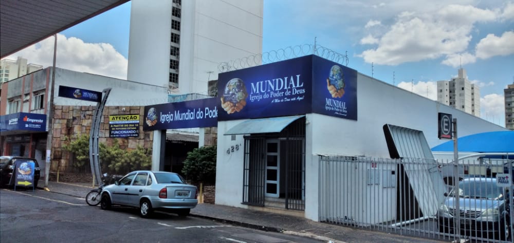 Fachada de Igreja Mundial do Poder de Deus, Sede Uberlândia
