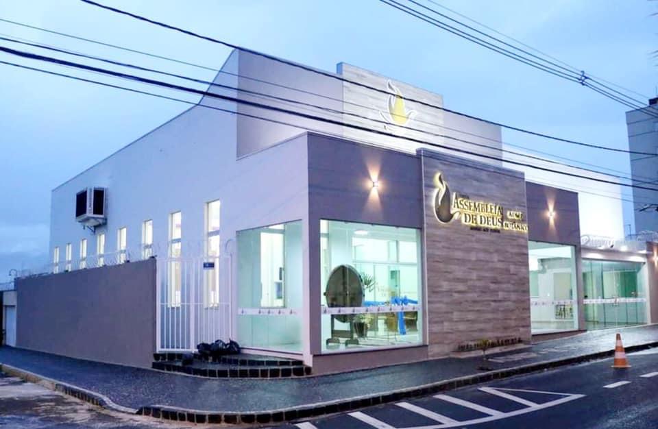 Fachada de Assembleia de Deus Missão aos Povos (ADMP) Botânico