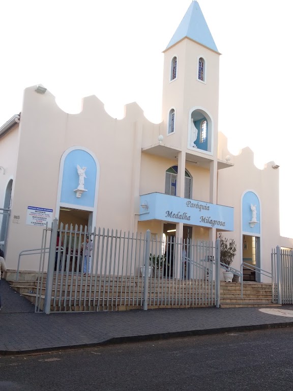 Fachada de Paróquia Nossa Senhora da Medalha Milagrosa