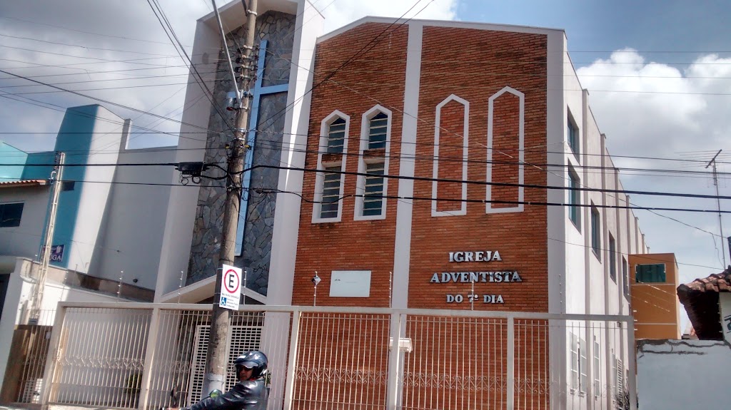 Fachada de Igreja Adventista do 7° dia - Central de Franca