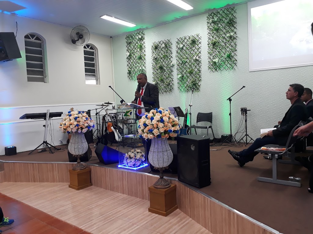 Fachada de Igreja O Brasil Para Cristo IV Campo