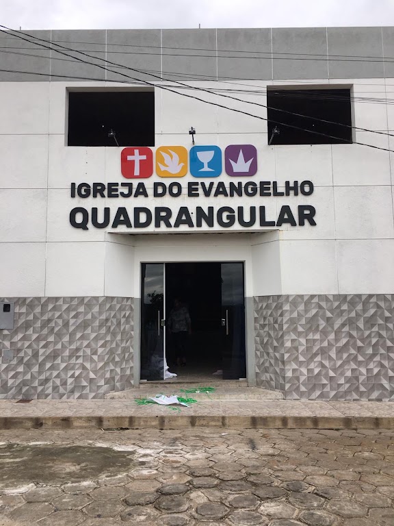 Fachada de Quadrangular Pains