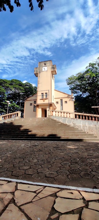 Fachada de Paróquia Divino Espírito Santo