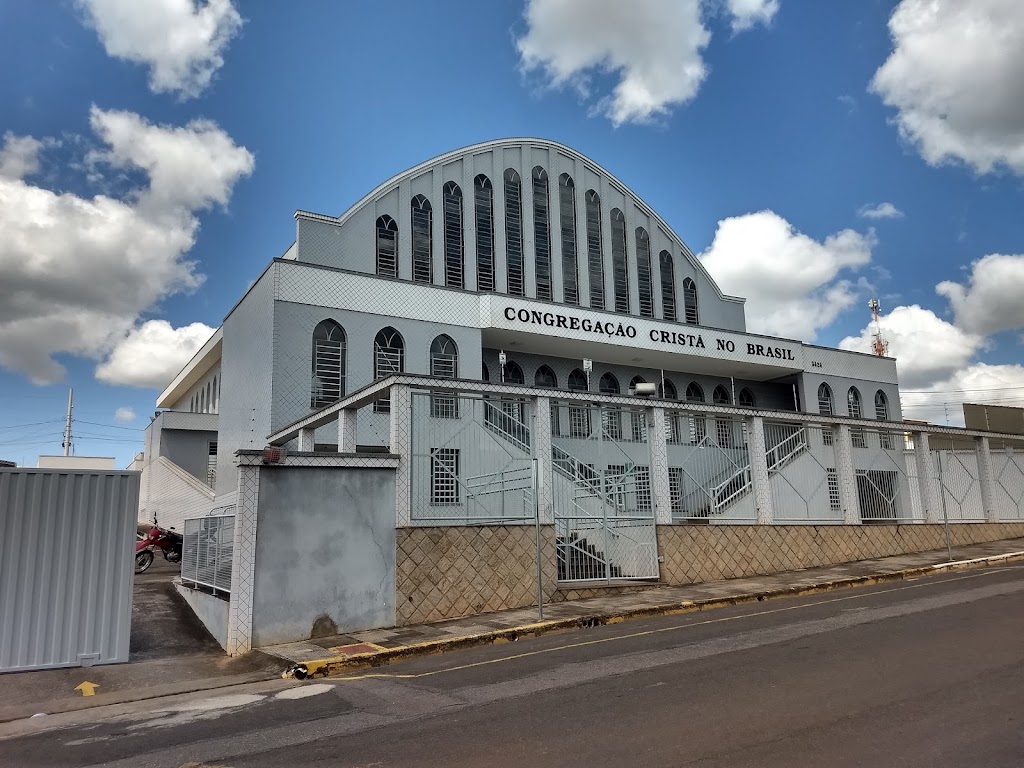 Fachada de Congregação Cristã no Brasil - Jardim São Carlos - Central