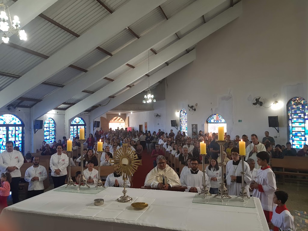 Fachada de Paróquia Cristo Rei
