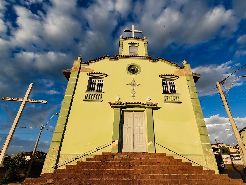 Fachada de Paróquia Santa Cruz