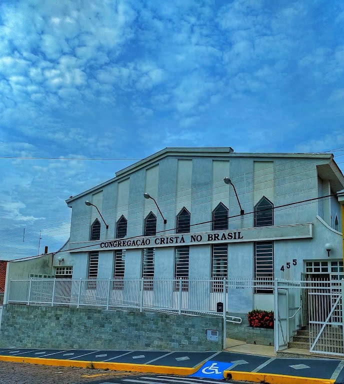 Fachada de Congregação Cristã no Brasil