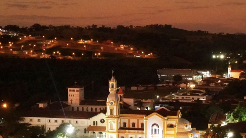 Fachada de Paróquia Santuário São Roque - Monges Cistercenses