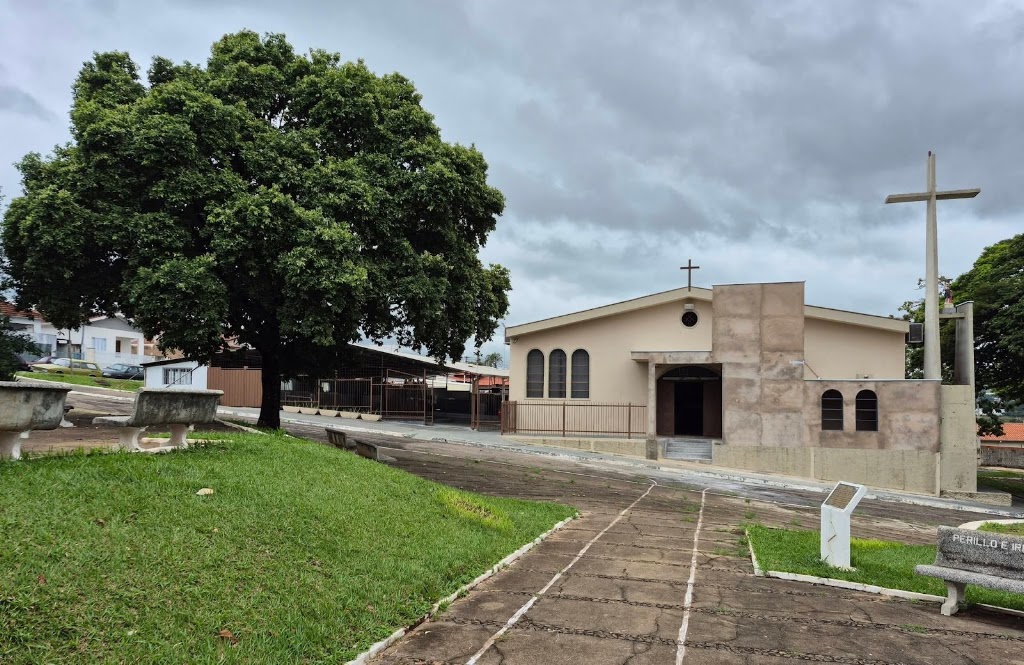 Fachada de Paróquia São Cristóvão