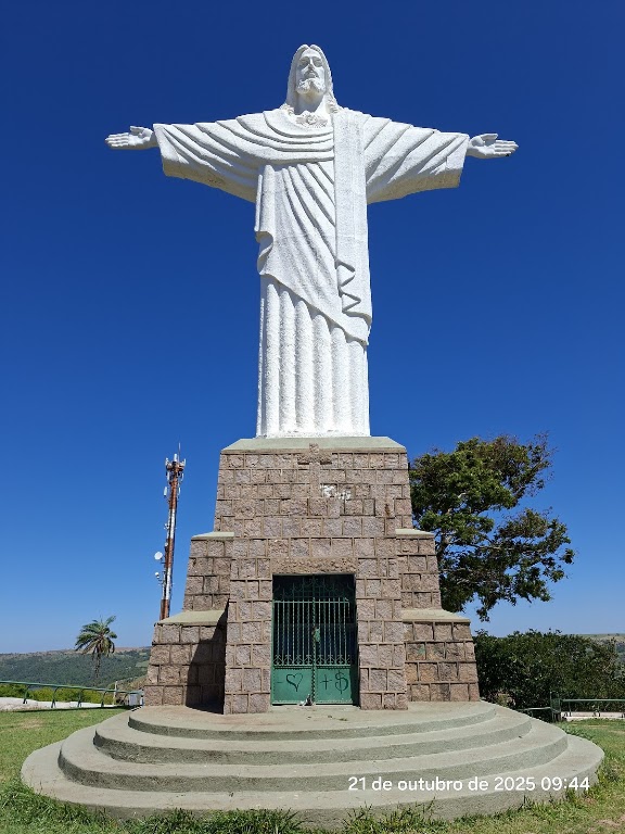 Fachada de Cristo Redentor de São José do Rio Pardo