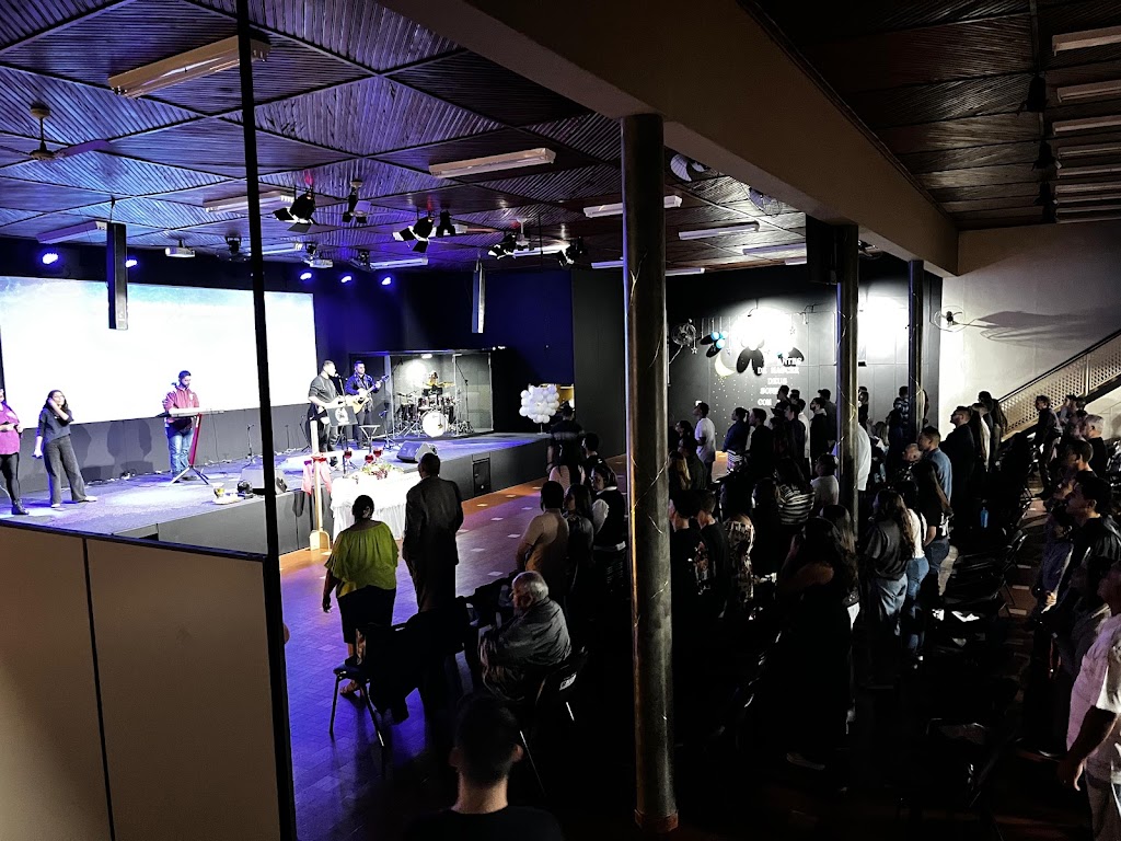 Fachada de Igreja Evangélica Avivamento Bíblico em Porto Ferreira