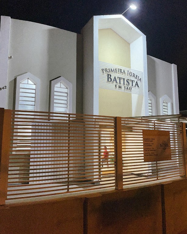 Fachada de Primeira Igreja Batista em Jau