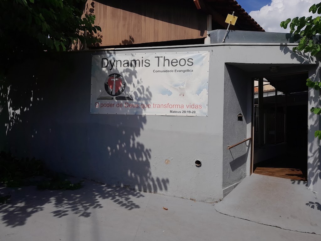 Fachada de Comunidade Evangélica Dynamis Theos