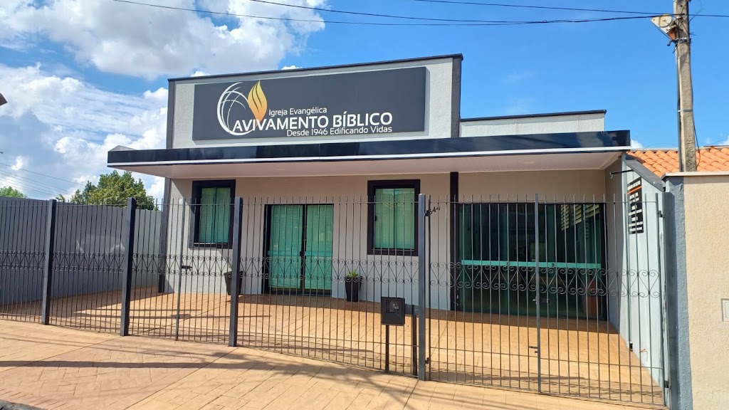 Fachada de Igreja Evangélica Avivamento Bíblico