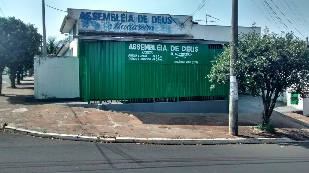 Fachada de Assembléia de Deus M.Madureira