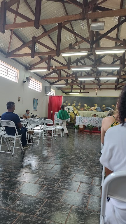 Fachada de Comunidade Nossa Senhora Rainha do Universo