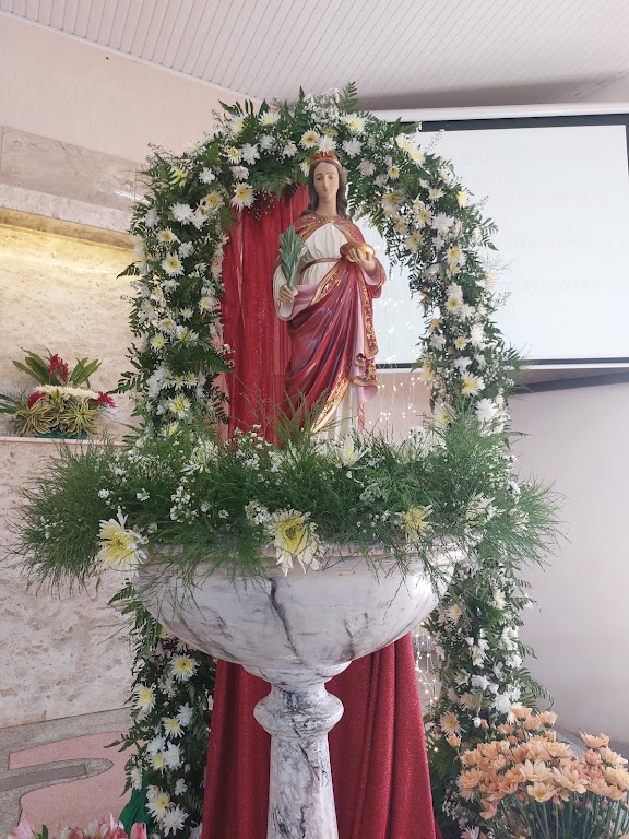 Fachada de Paróquia São Pedro e Santa Luzia