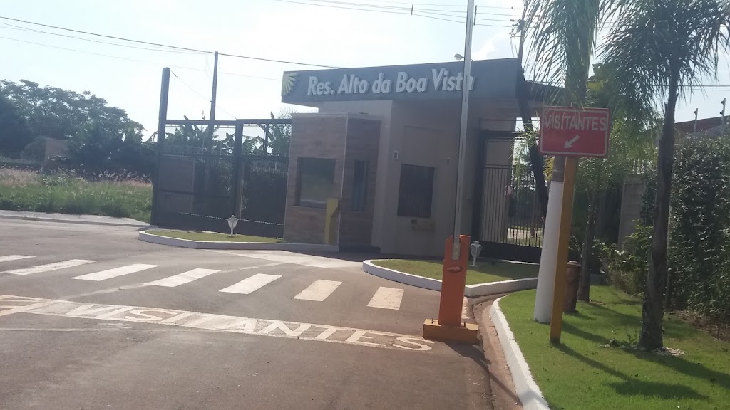 Fachada de Cond. Alto da Boa Vista