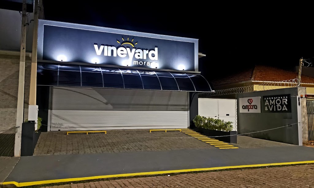 Fachada de Vineyard Morada