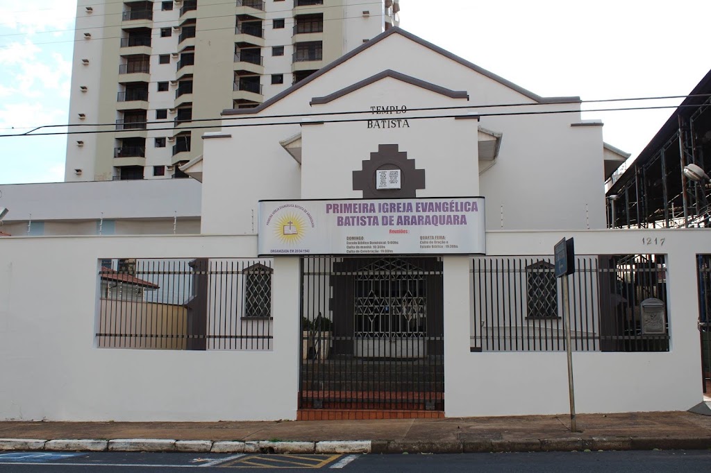 Fachada de Primeira Igreja Evangélica Batista de Araraquara