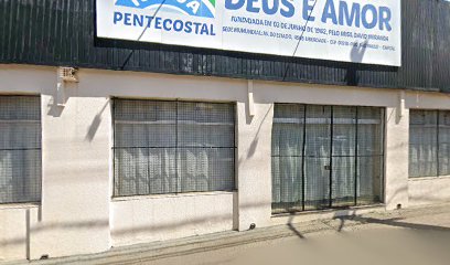 Fachada de Igreja Pentecostal Deus é Amor Sede Setorial