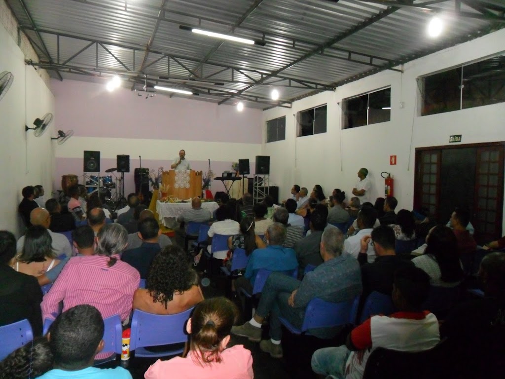 Fachada de Assembleia Emanuel a igreja da família