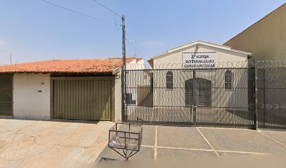 Fachada de Igreja Quadrangular