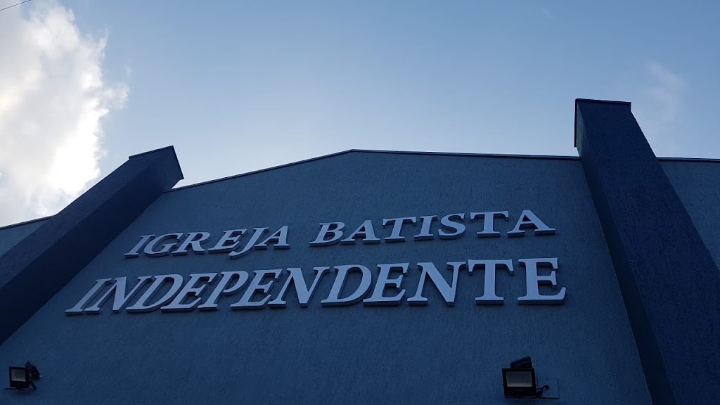 Fachada de Primeira Igreja Batista Independente de Pitangueiras - SP