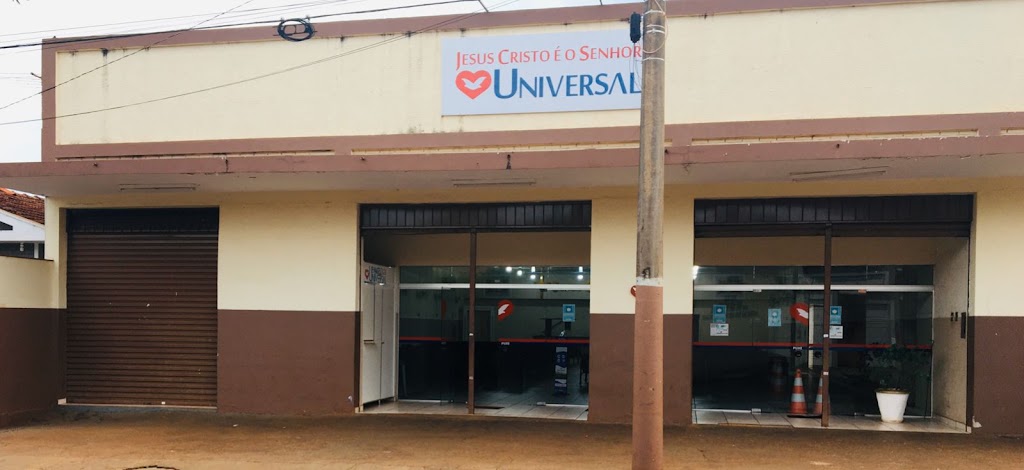 Fachada de Igreja Universal