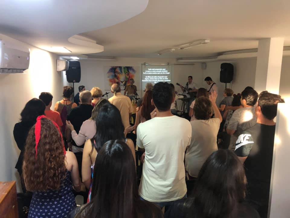 Fachada de Igreja Evangélica Núcleo de Deus