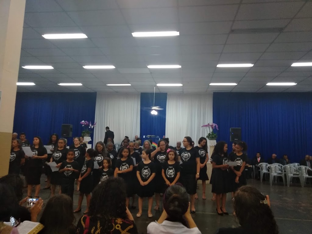 Fachada de Igreja Pentecostal Deus É Amor Sede Estadual