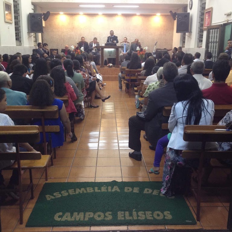 Fachada de Assembleia de Deus - Ieaderp Campos Elíseos