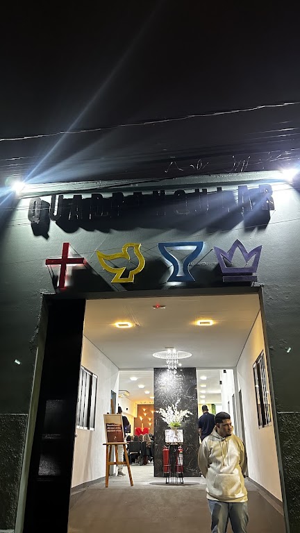 Fachada de I.E.Q Vila Tibério