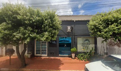 Fachada de J C Ferreira & S F Baptistucci
