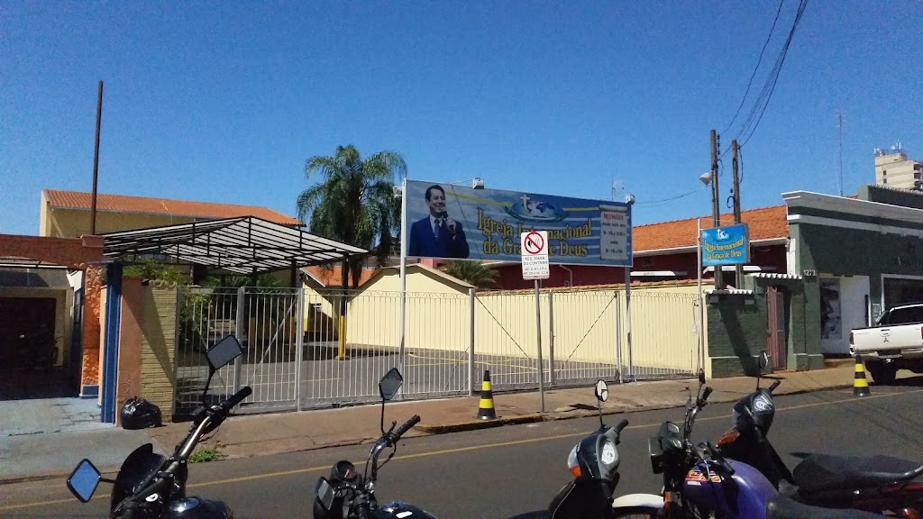 Fachada de Igreja Internacional da Graça de Deus