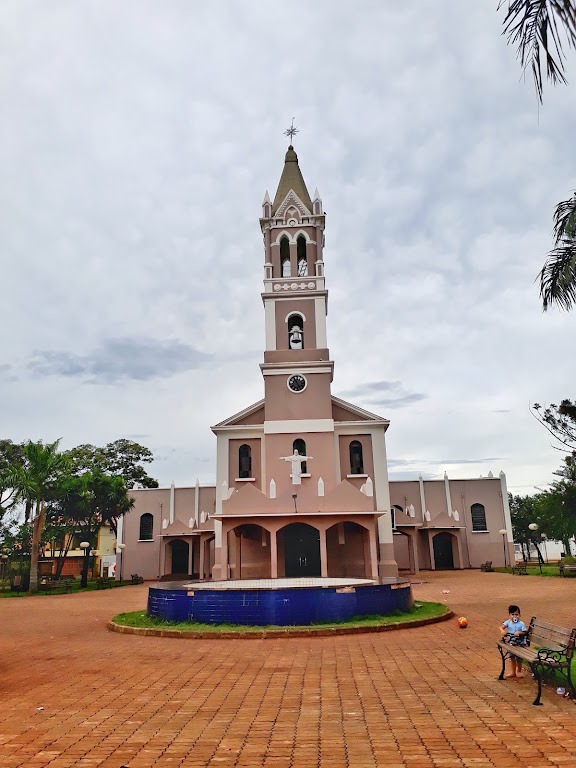 Fachada de Paróquia Sant'Ana - Ipuã