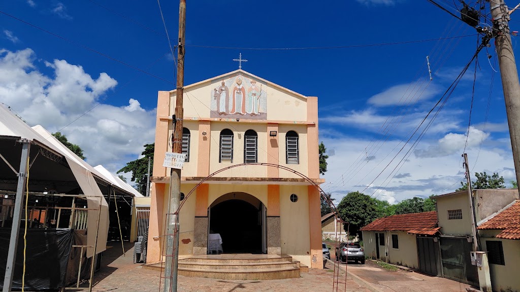 Fachada de Igreja Santos Reis Barretos