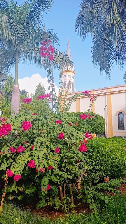 Fachada de Paróquia Nossa Senhora da Abadia
