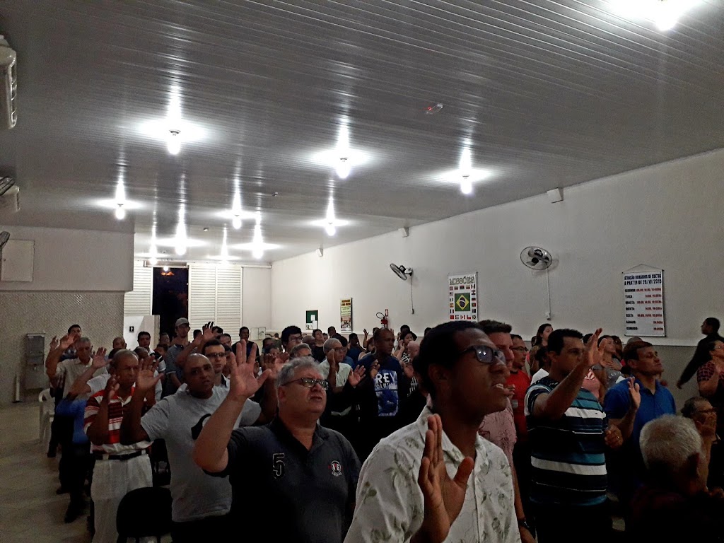Fachada de Igreja Pentecostal Deus é Amor Sede Setorial