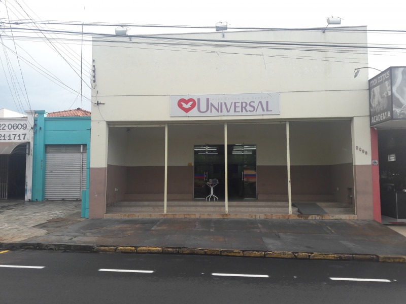 Fachada de Igreja Universal do Reino de Deus