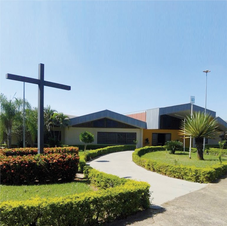 Fachada de Paróquia São Pedro e São Paulo
