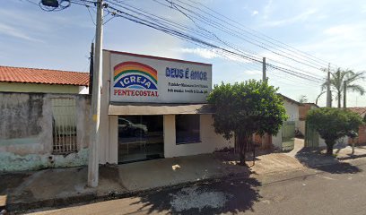 Fachada de Igreja Pentecostal Deus é Amor