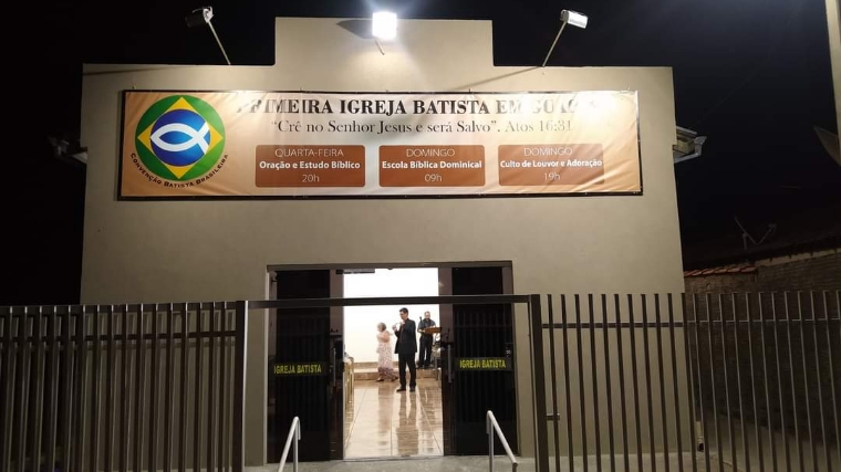 Fachada de Primeira Igreja Batista em Guapiaçu