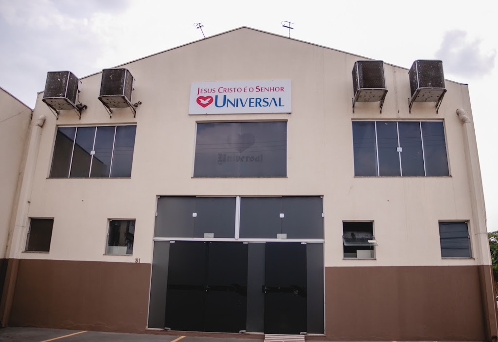 Fachada de Igreja Universal