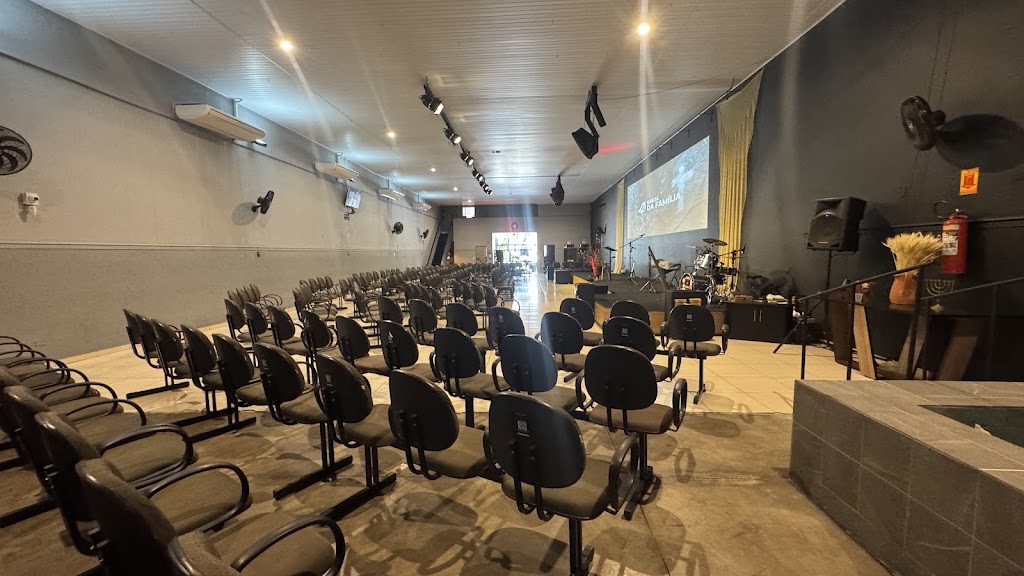 Fachada de Igreja da Família Olímpia