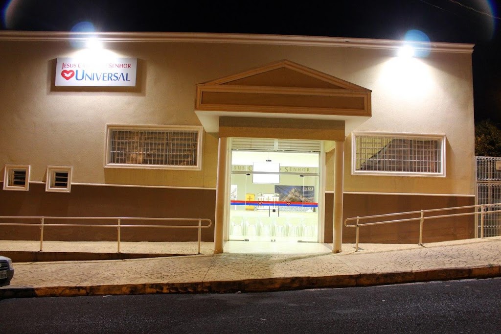 Fachada de Igreja Universal